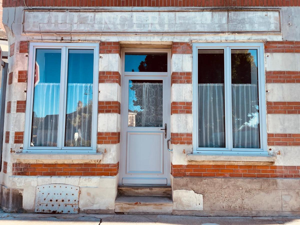 Superbe Appartement A La Croisee Des 4 Chateaux Lignieres-de-Touraine Exterior photo